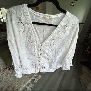 White Embroidered Women's Top SZ small